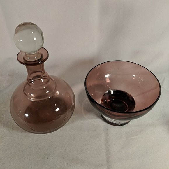 Amethyst Purple Glass Decanter Set of 9 6 Glasses Cups Bowl Rest Stop Topper VTG - Picture 11 of 16